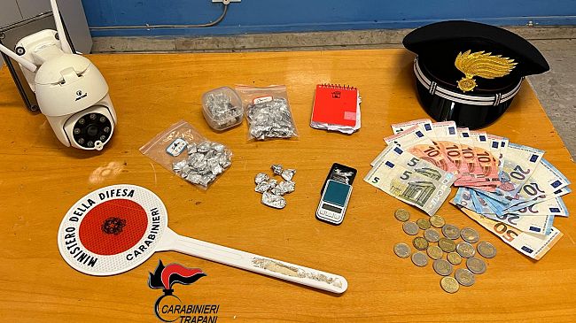 Arrestato 26enne a Trapani per droga e spaccio