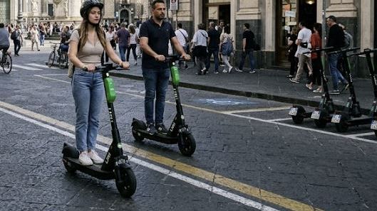 monopattini-dal-16-maggio-scatta-la-targa-obbligatoria-ma-e-caos-ritardi