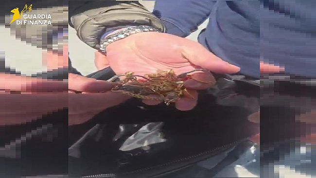 tentata-truffa-a-coppia-di-anziani-da-40-mila-euro-sventata-dai-finanzieri