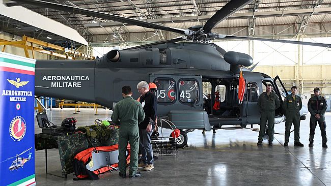 ​Aeronautica militare, in visita a Trapani un tedesco soccorso in mare