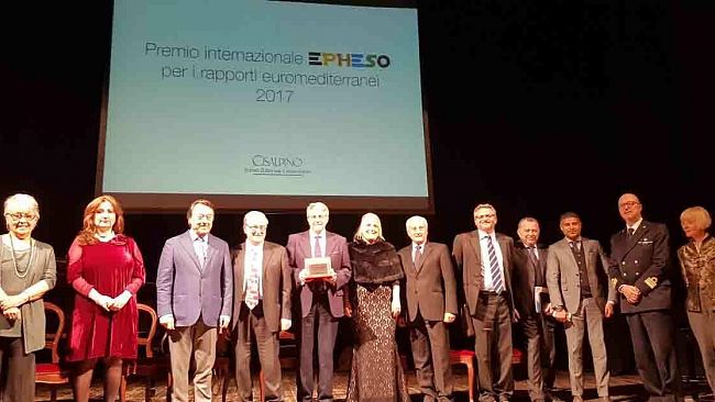 Urbino, Premio internazionale Epheso al siciliano Giovanni Tumbiolo
