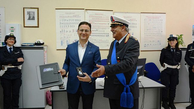 Il Sindaco Quinci in visita alla sede della Polizia Municipale