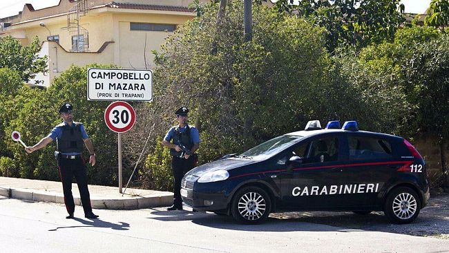 Campobello: arrestato dai carabinieri il palpeggiatore del cimitero