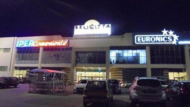 riapre-dopo-sei-mesi-il-supermercato-del-centro-commerciale-belicitta