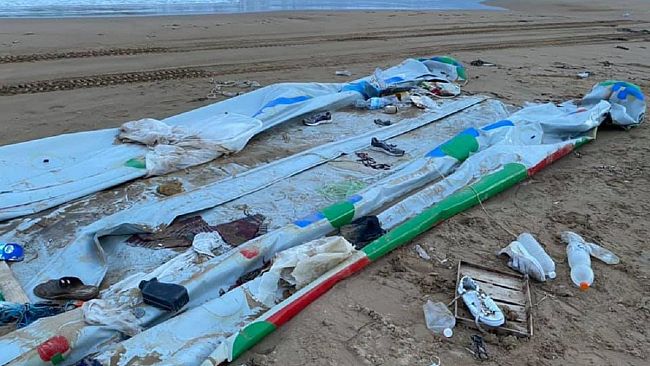 Sbarco di migranti sulle coste di Tre Fontane, un lettore segnala il ritrovamento di un gommone