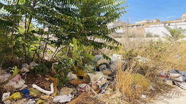 Mazara, lettera aperta di una cittadina sulla questione dell'abbandono dei rifiuti