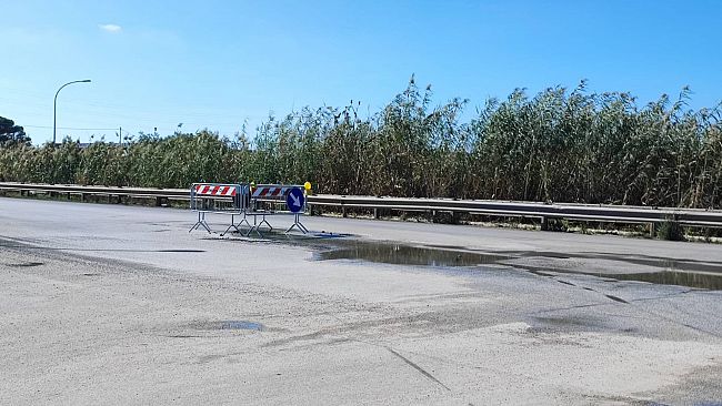 Trapani, Via Libica è un pericolo tra liquami e buche