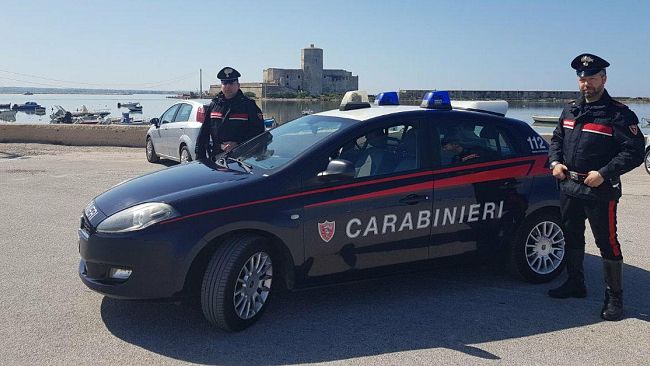 Trapani, arrestato un minorenne per tentato furto