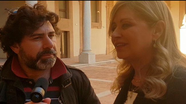 VIDEO – Marina Di Guardo presenta a Mazara il suo romanzo “La memoria dei corpi”