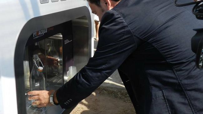 Favignana, Sono 31.201 i litri d’acqua erogati in due mesi dalla “Casetta dell’acqua”