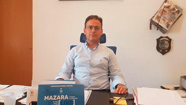 VIDEO – Problema rifiuti e questione licei, intervista al sindaco Salvatore Quinci.