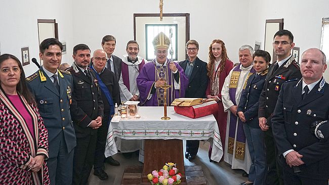 Castelvetrano, il Vescovo Giurdanella apre la Porta Santa in carcere