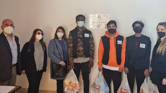 Marsala, Badia Grande: i beneficiari donano generi alimentari per l’Ucraina