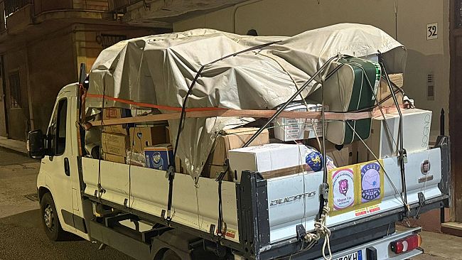 da-montelepre-a-niscemi-un-camion-con-alimenti-e-beni-di-prima-necessita
