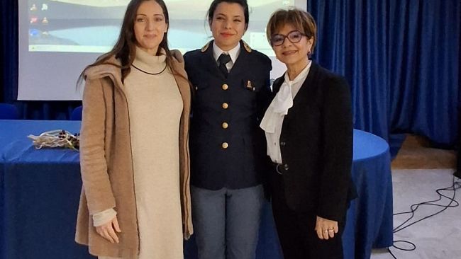 legalita-e-cittadinanza-attiva-incontro-con-la-polizia-di-stato-allic-di-matteo