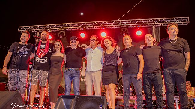 Petrosino, migliaia di persone in Piazza Biscione per il Vasco Rock Show