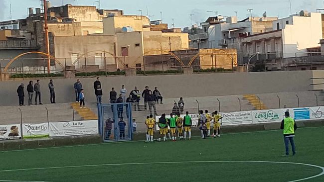 Mazara fuori dalla Coppa Italia. Tarantino: “Qualche giocatore vuole andare via. Il gol preso dell’1-2? Da deficenti…”