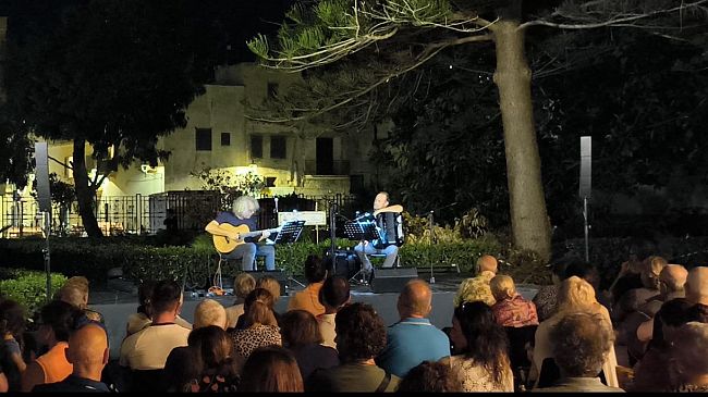Grande successo per il primo appuntamento “Egadi Euphoria: un viaggio di suoni e colori”