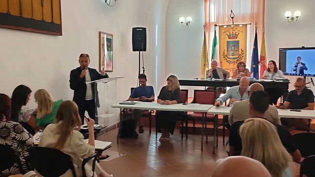 Mazara, il Consiglio comunale approva, a maggioranza, Rendiconto 2024 e Assestamento di Bilancio 2025-2027