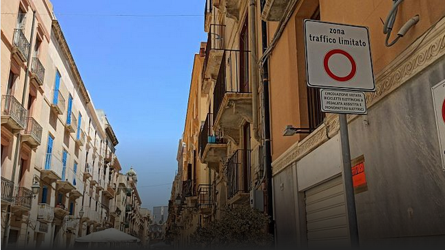 Trapani, stop alle bici elettriche in centro storico
