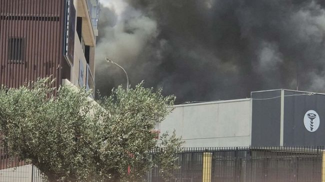 fiamme-nella-sede-della-croce-rossa-di-castelvetrano-nessun-ferito-ma-danni-ingenti