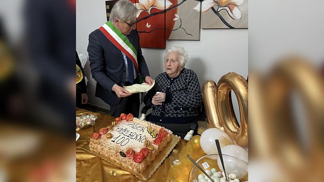 Gibellina festeggia la centenaria Anna Casciola. Gli auguri dell’Amministrazione