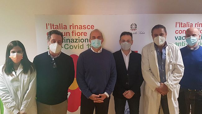 video-mazara-inaugurato-lhub-vaccinale-covid-19-al-via-le-vaccinazioni