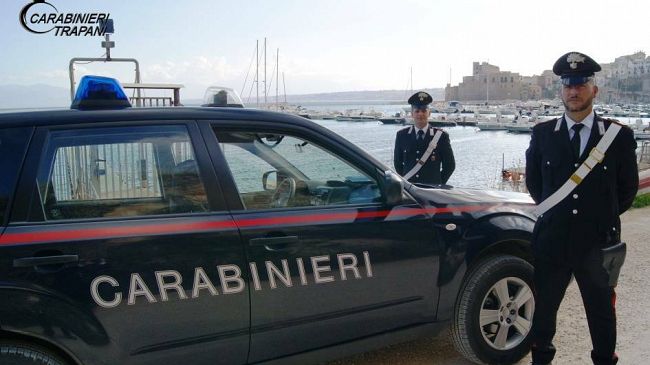 Castellammare, 25enne romeno arrestato per maltrattamenti alla compagna
