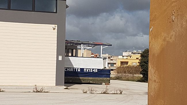 Mazara, la chiatta fuori servizio. L'ass. Giacalone: “sospensione temporanea”