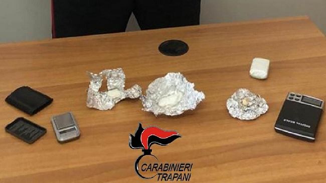 Trapani: droga nel filtro del camper.  Un arresto dei carabinieri