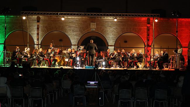 un-concerto-in-onore-di-salvo-dacquisto-la-fanfara-del-12-reggimento-sicilia-emoziona-terrasini