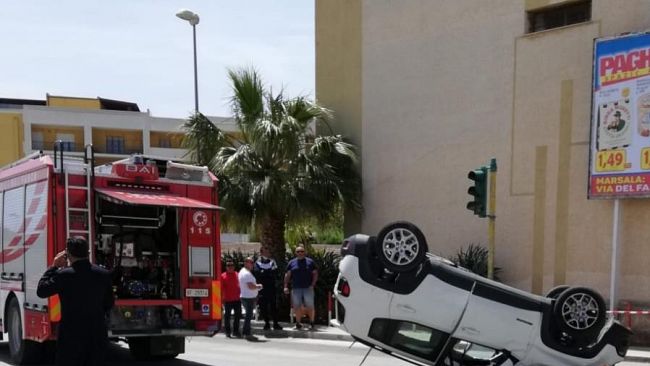 Marsala, pauroso incidente all'incrocio della Circonvallazione