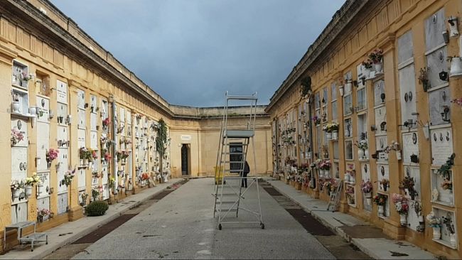 Apertura continuata del Cimitero Comunale nei giorni 1 e 2 Novembre