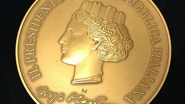 Il Presidente Mattarella conferisce al Teatro Libero la medaglia per i 50 anni di attività