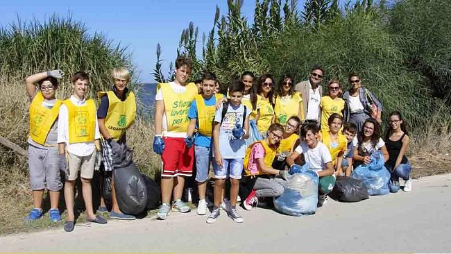 Stagnone, ieri “Puliamo il Mondo” ha ripulito gran parte del litorale