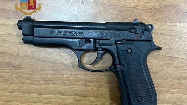 Alcamo: gira armato e si spaccia per poliziotto. Denunciato un 45enne
