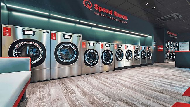 Apre a Mazara Speed Queen, la lavanderia automatica 