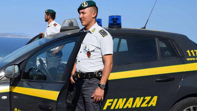 GdF, Contrasto al lavoro irregolare nel Trapanese: scoperti 4 lavoratori in nero tra gli operatori agricoli impegnati nella vendemmia