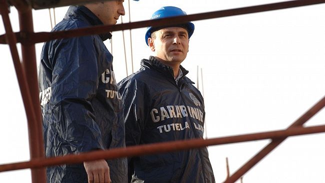 Campobello, Castelvetrano e Mazara i Carabinieri scoprono 25 lavoratori in nero ed elevano 70.000 euro di sanzioni amministrative.