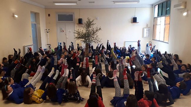 All’IC Radice-Pappalardo la giornata dei calzini spaiati per celebrare il valore della diversità