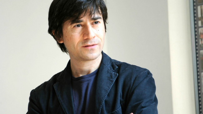 Luigi Lo Cascio a Salemi. Il 6 luglio al castello con “Ogni ricordo un fiore”