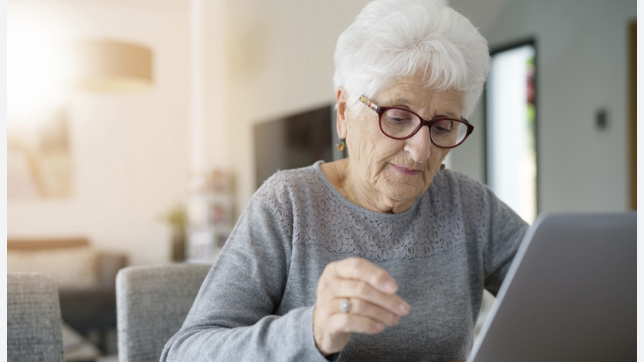 ​Sociale: parte “Nonni Makers”, anziani a scuola di digitale contro isolamento e truffe online