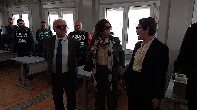 Trapani, operativo il posto di foto-segnalamento al molo Ronciglio