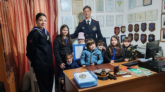 Marettimo, la Guardia Costiera incontra gli alunni delle scuole nel giorno della cura della persona e del pianeta