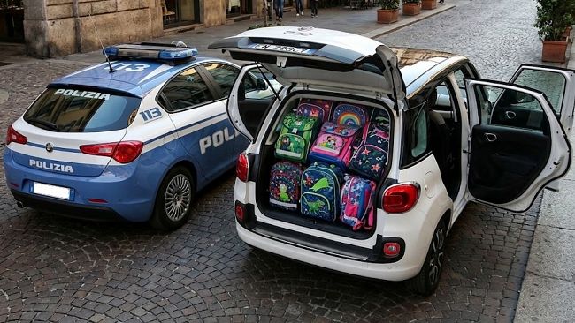 fermata-auto-adattata-a-scuolabus-con-14-bambini-sanzionata-la-conducente