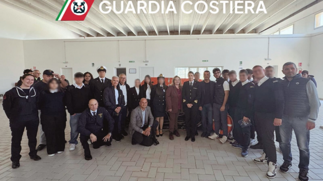 la-capitaneria-di-porto-di-mazara-celebra-la-giornata-del-mare-e-della-cultura-marinara