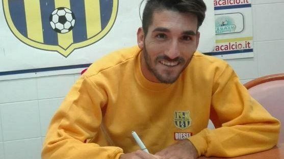 Mazara Calcio. Il difensore Valerio Genesio torna a vestire la maglia del Mazara