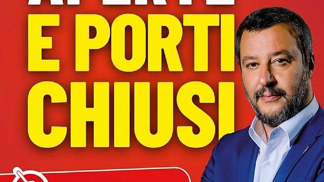 Un gazebo della Lega per la raccolta firme “scuole aperte, porti chiusi”