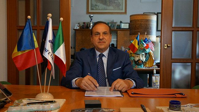 Un coro di proteste senza nessun risultato. Da lunedì la Sicilia diventa arancione