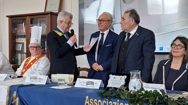 Prestigioso attestato dell’ ANFI per il cavaliere Attilio L. Vinci